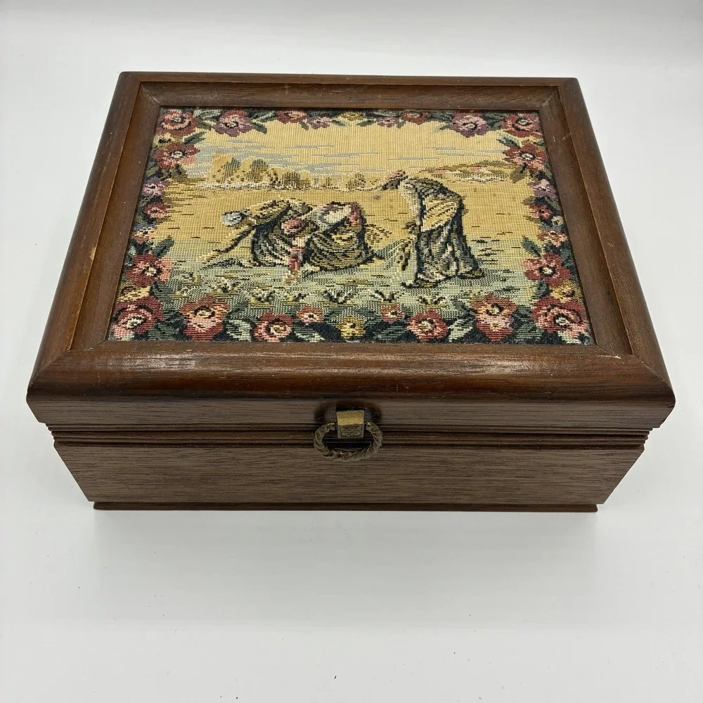 Vintage Working Music Jewelry Box Tapestry Lid Willitts Japan